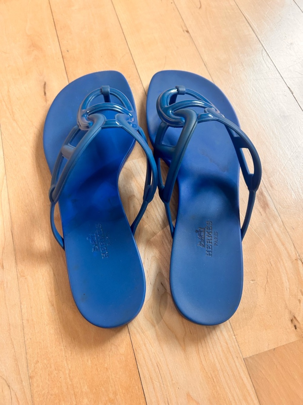 Hermes Blue Plage Jelly Sandals - Women's Slip-On Thong - Picture 2 of 5